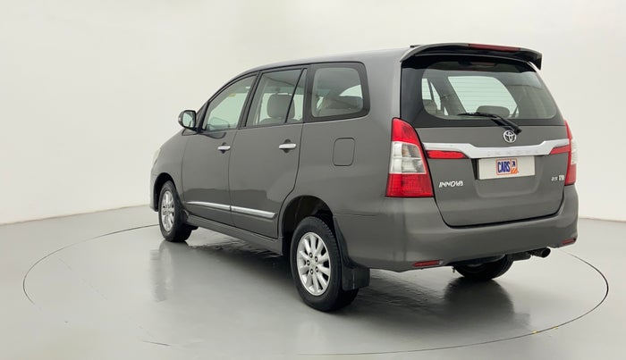 2014 Toyota Innova 2.5 VX 8 STR BS IV, Diesel, Manual, 70,285 km, Left Back Diagonal