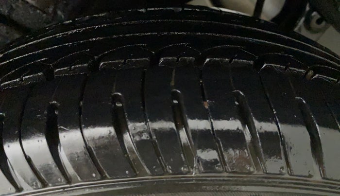 2015 Hyundai Elite i20 MAGNA 1.2, Petrol, Manual, 37,626 km, Left Rear Tyre Tread