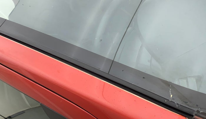 2015 Maruti Celerio VXI CNG, CNG, Manual, 73,915 km, Right A pillar - Paint is slightly faded