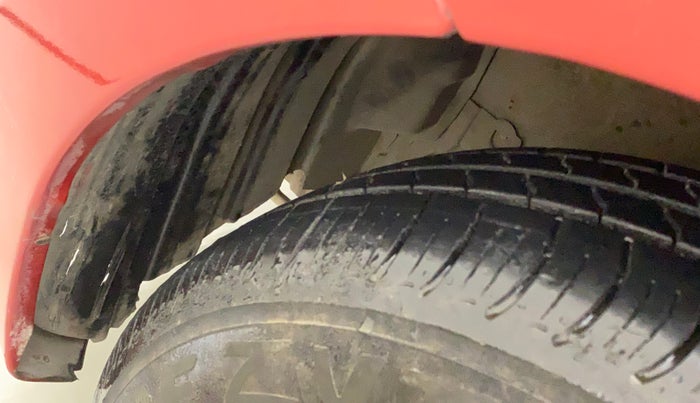 2015 Maruti Celerio VXI CNG, CNG, Manual, 73,915 km, Left fender - Lining loose