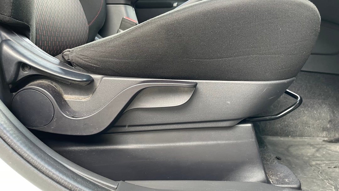 2018 Mitsubishi ASX Ls (2wd), Automatic, 97392 km, Drivers Side Adjustment Panel