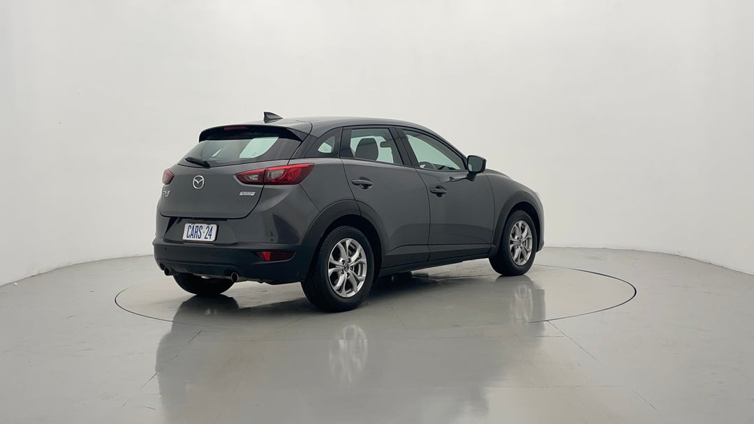 Right Back Diagonal (45- Degree) View