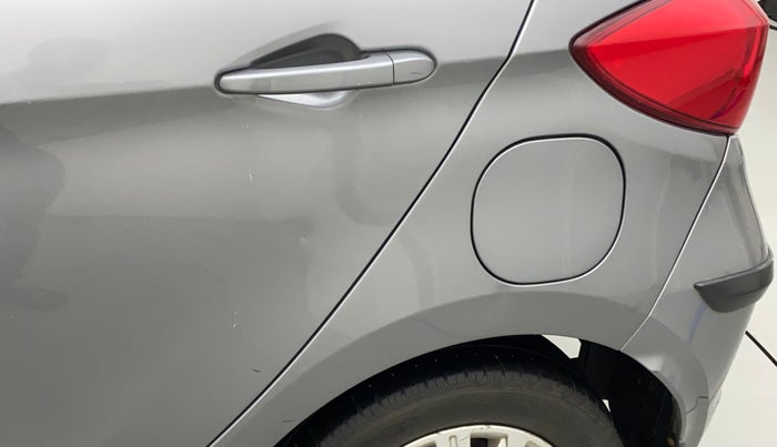 2018 Tata Tiago XZA PETROL, Petrol, Automatic, 84,222 km, Left quarter panel - Slightly dented