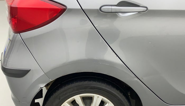 2018 Tata Tiago XZA PETROL, Petrol, Automatic, 84,222 km, Right quarter panel - Minor scratches