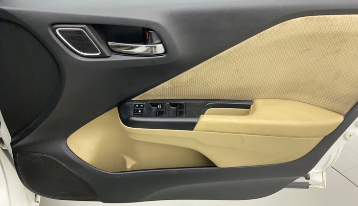 2017 Honda City V CVT, Petrol, Automatic, 81,702 km, Driver Side Door Panels Control