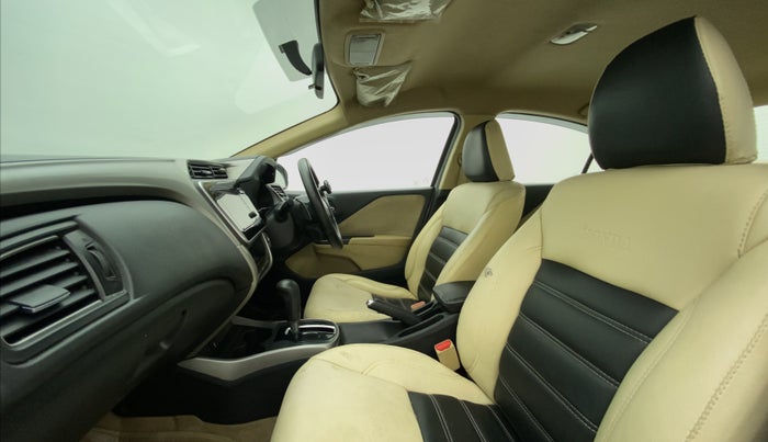 2017 Honda City V CVT, Petrol, Automatic, 81,702 km, Right Side Front Door Cabin