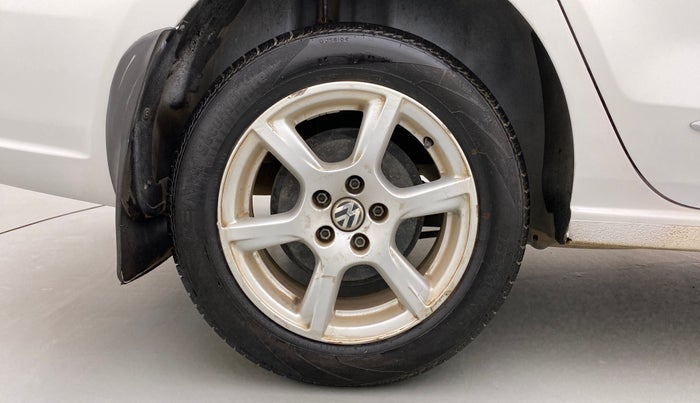 2013 Volkswagen Vento HIGHLINE DIESEL 1.6, Diesel, Manual, 72,566 km, Right Rear Wheel