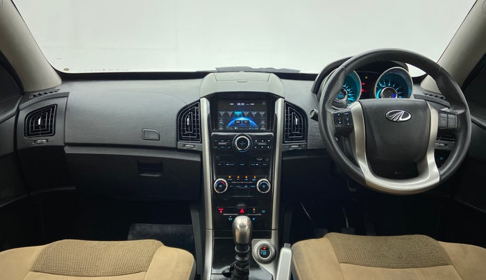 2019 Mahindra XUV500 W9, Diesel, Manual, 98,098 km, Dashboard