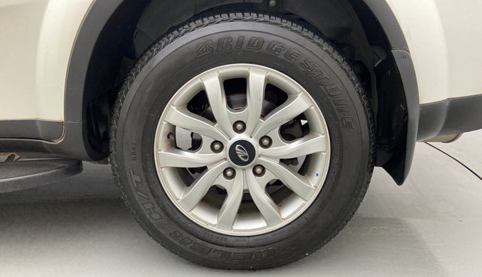 2019 Mahindra XUV500 W9, Diesel, Manual, 98,098 km, Left Rear Wheel