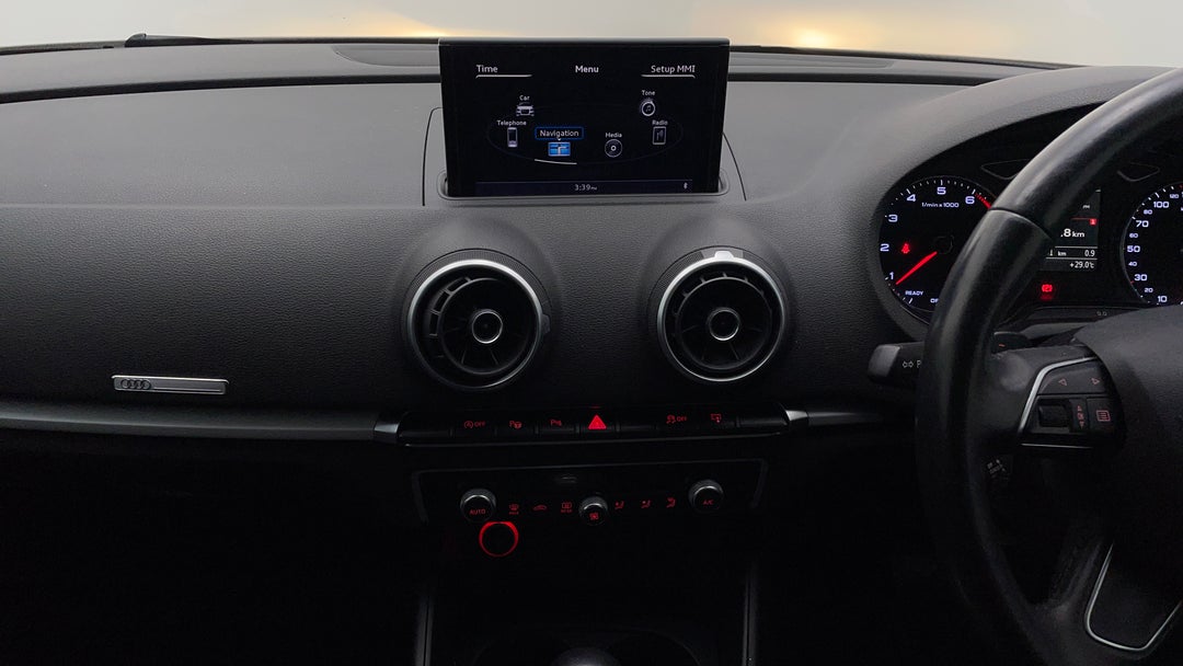 2016 Audi A3 Sportback 1.4 Tfsi Attraction, Automatic, 155241 km, Center Console