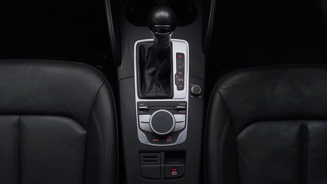 2016 Audi A3 Sportback 1.4 Tfsi Attraction, Automatic, 155241 km, Gear Lever 