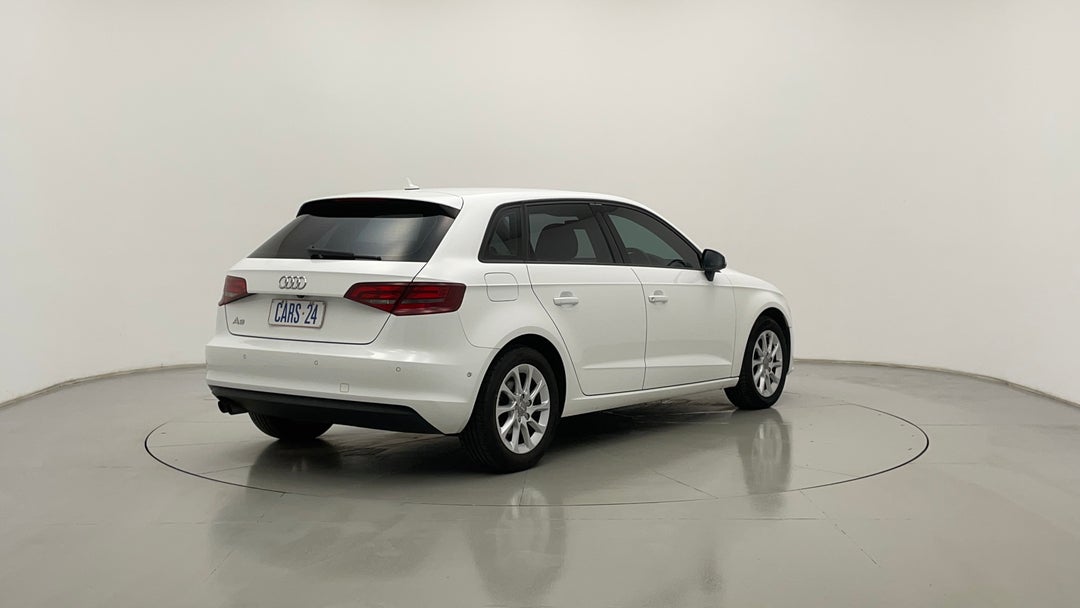 2016 Audi A3 Sportback 1.4 Tfsi Attraction, Automatic, 155241 km, Right Back Diagonal (45- Degree) View