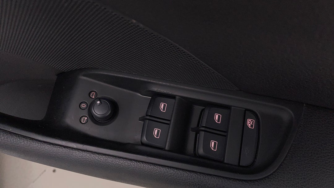 2016 Audi A3 Sportback 1.4 Tfsi Attraction, Automatic, 155241 km, Drivers Side Door Panel Controls