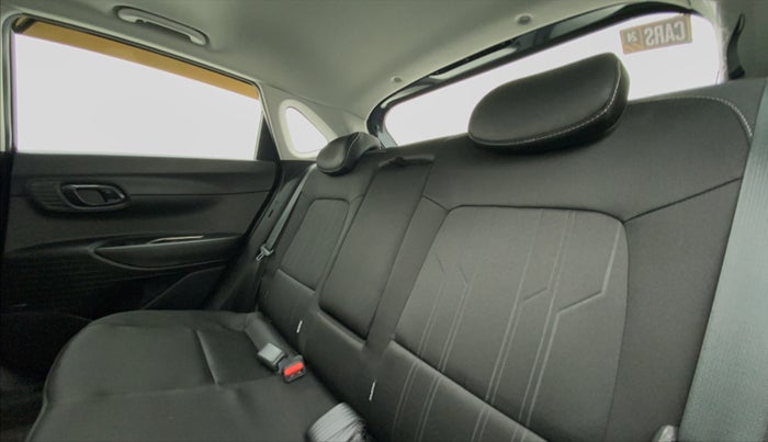 2021 Hyundai NEW I20 ASTA (O) 1.2 MT, Petrol, Manual, 16,430 km, Right Side Rear Door Cabin