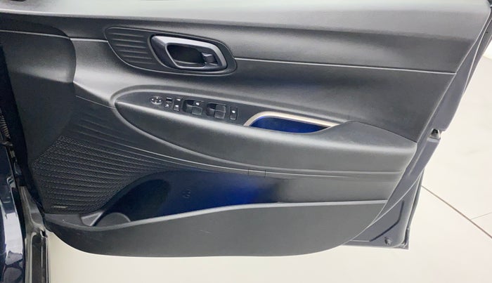 2021 Hyundai NEW I20 ASTA (O) 1.2 MT, Petrol, Manual, 16,430 km, Driver Side Door Panels Control
