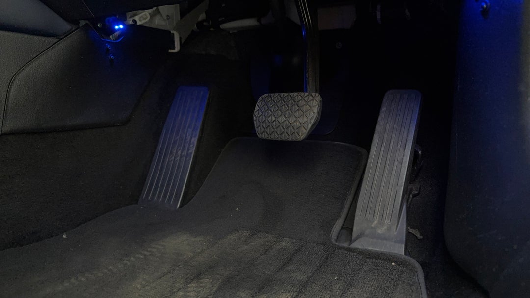 2021 Mazda CX-30 G20 Evolve (FWD), Automatic, 73307 km, Pedals and Footmat