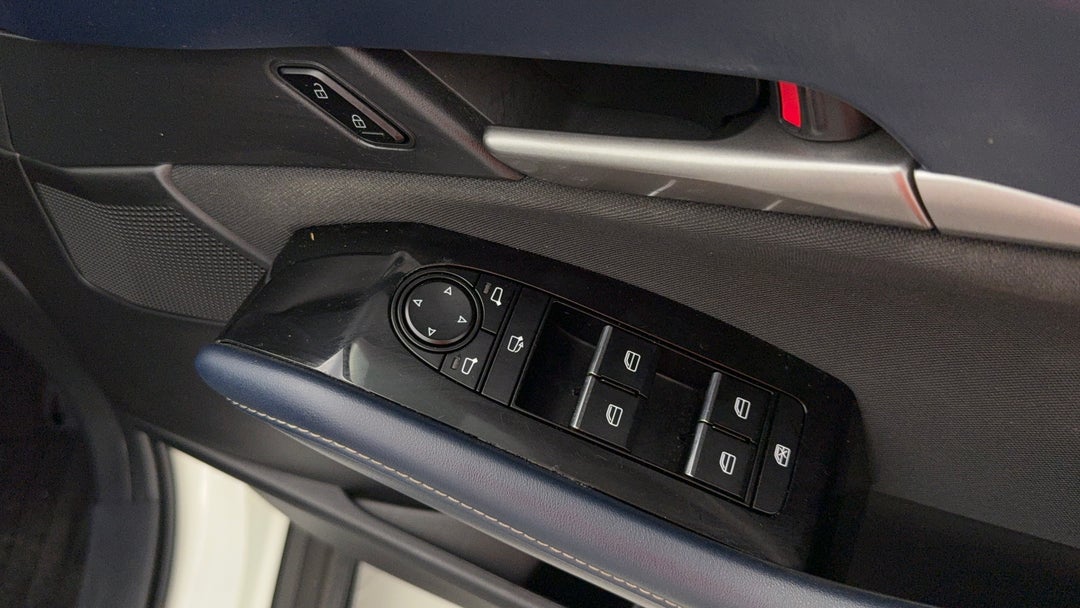 2021 Mazda CX-30 G20 Evolve (FWD), Automatic, 73307 km, Drivers Side Door Panel Controls