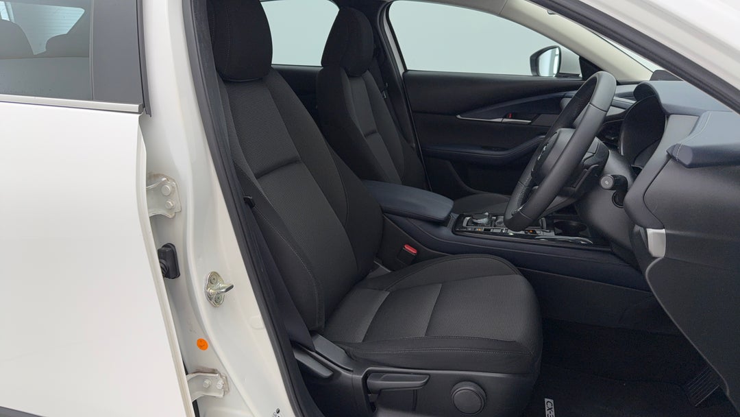 2021 Mazda CX-30 G20 Evolve (FWD), Automatic, 73307 km, Right Side Front Door Cabin View