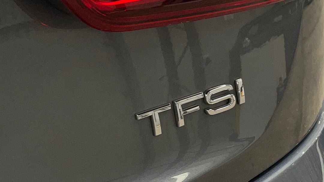 Badge (Boot Right Side)