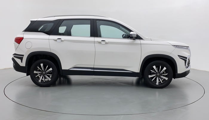 2019 MG HECTOR SHARP DCT PETROL, Petrol, Automatic, 18,570 km, Right Side