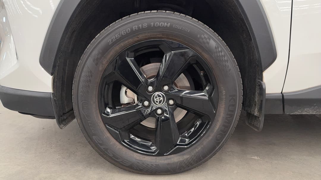 2021 Toyota RAV4 Cruiser (2WD) Hybrid, Automatic, 76412 km, Left Front Wheel