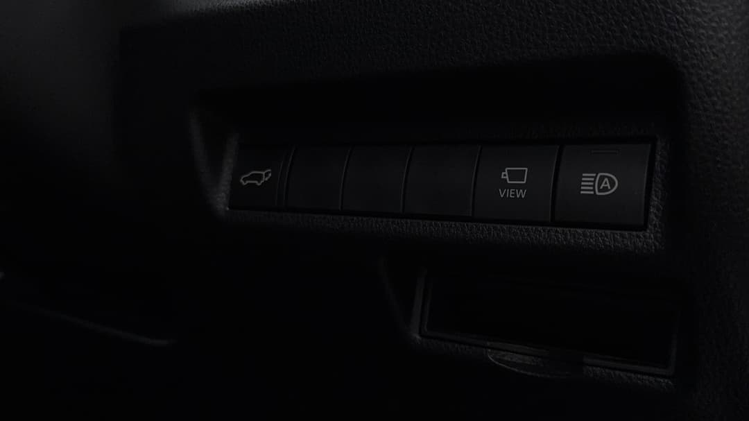 2021 Toyota RAV4 Cruiser (2WD) Hybrid, Automatic, 76412 km, Utility Switches/Buttons