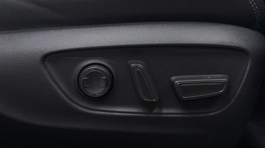2021 Toyota RAV4 Cruiser (2WD) Hybrid, Automatic, 76412 km, Drivers Side Adjustment Panel