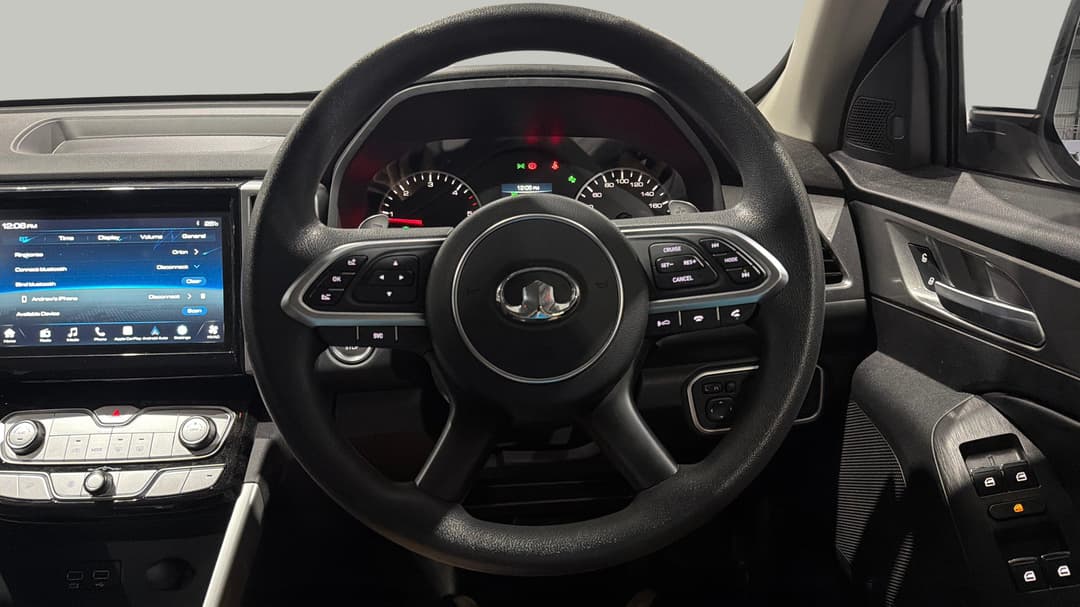 2025 GWM Cannon Premium (4x4), Automatic, 24020 km, Steering Wheel Close-up