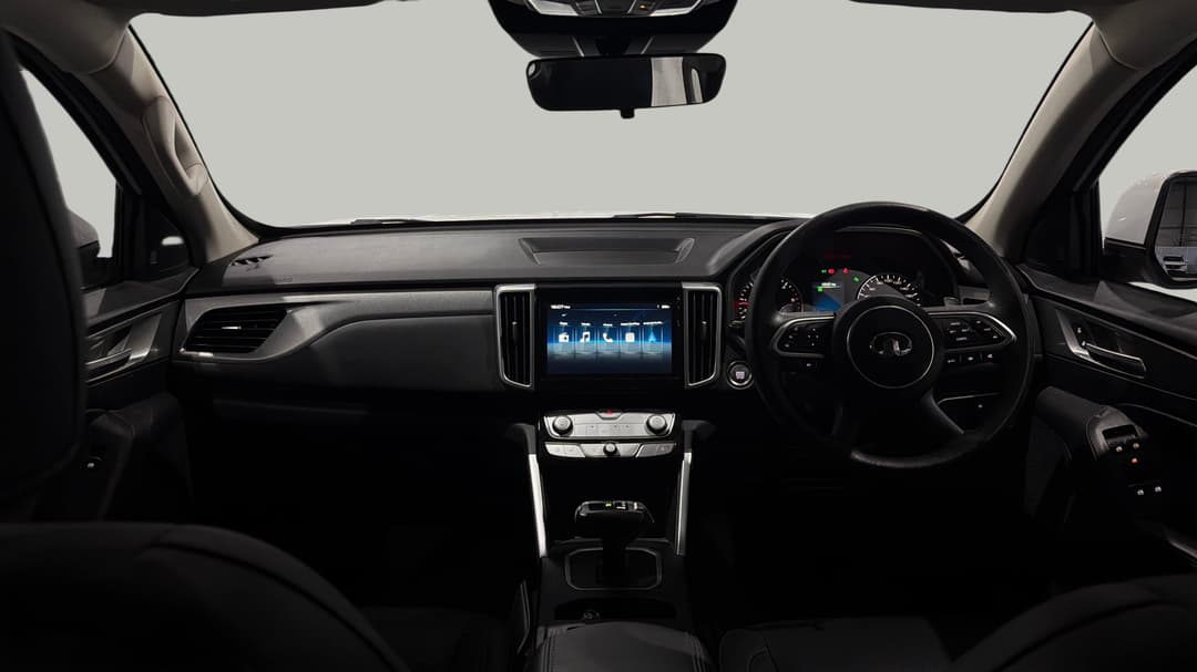 2025 GWM Cannon Premium (4x4), Automatic, 24020 km, Dashboard View