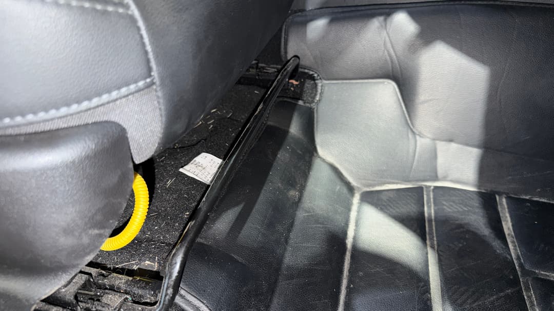 2025 GWM Cannon Premium (4x4), Automatic, 24020 km, Drivers Side Adjustment Panel