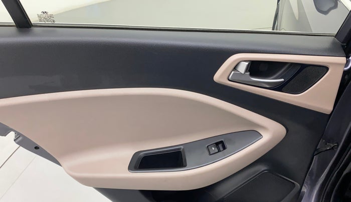 2018 Hyundai Elite i20 ASTA 1.2 (O), Petrol, Manual, 49,103 km, Left rear window switch / handle - Switch/handle not functional