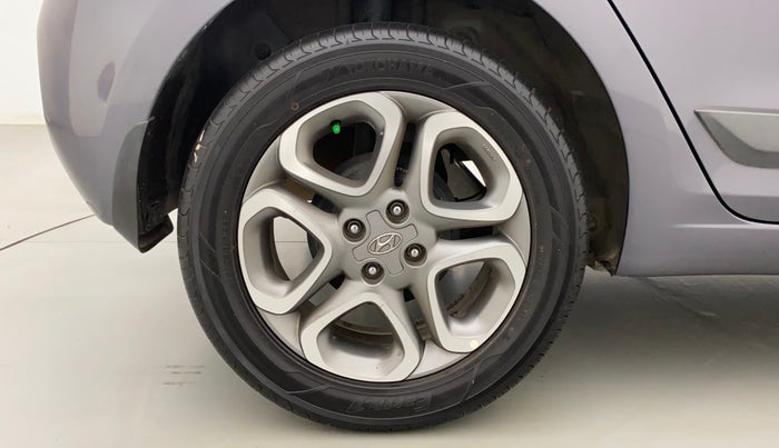 2018 Hyundai Elite i20 ASTA 1.2 (O), Petrol, Manual, 49,103 km, Right Rear Wheel