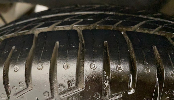 2016 Datsun Redi Go T (O), Petrol, Manual, 48,496 km, Left Rear Tyre Tread