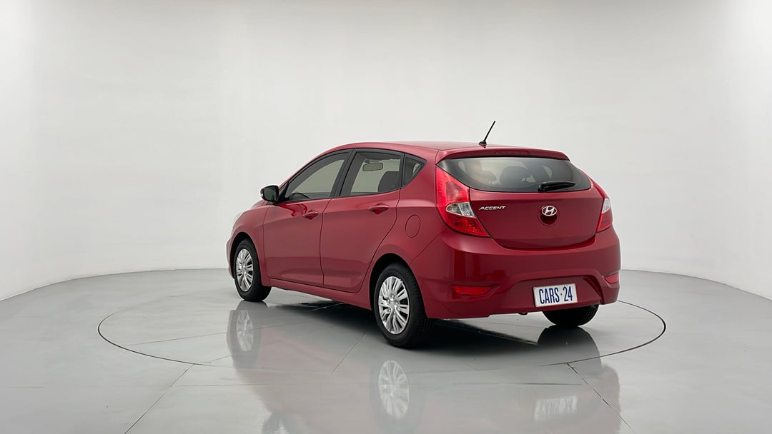 Left Back Diagonal (45- Degree) View