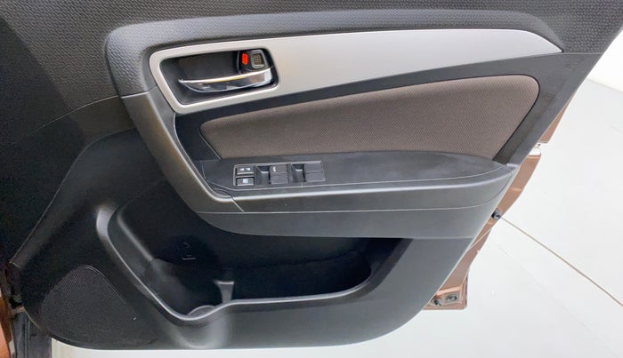 2020 Toyota URBAN CRUISER PREMIUM DUAL TONE AT, Petrol, Automatic, 15,872 km, Driver Side Door Panels Control