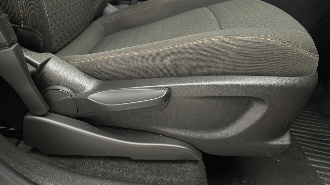 2017 Holden Trax Ls, Automatic, 49024 km, Drivers Side Adjustment Panel