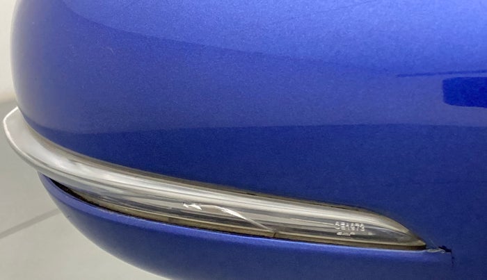 2016 Maruti S Cross ZETA 1.3, Diesel, Manual, 42,360 km, Right rear-view mirror - Indicator light has minor damage