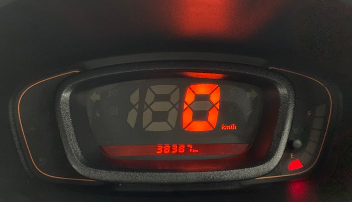 2017 Renault Kwid 1.0 RXT, Petrol, Manual, 38,903 km, Odometer Image