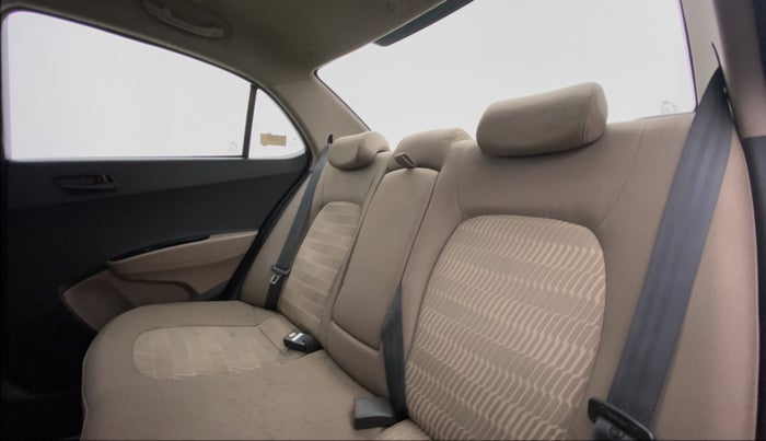 2018 Hyundai Xcent E PLUS, Petrol, Manual, 47,188 km, Right Side Rear Door Cabin