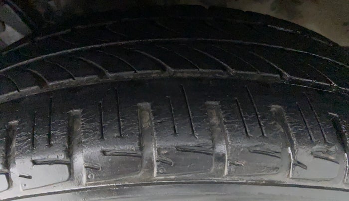 2015 Honda City VX (O) PETROL, Petrol, Manual, 36,456 km, Left Front Tyre Tread