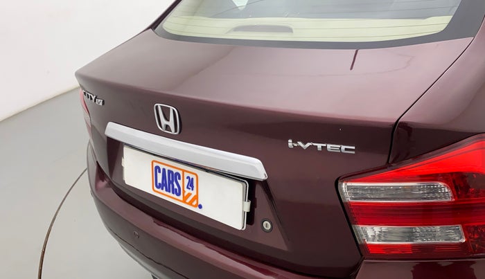 2012 Honda City 1.5L I-VTEC V MT, Petrol, Manual, 60,758 km, Dicky (Boot door) - Minor scratches