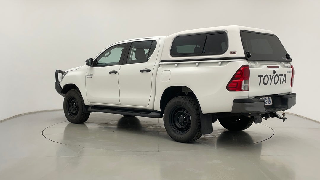 Left Back Diagonal (45- Degree) View