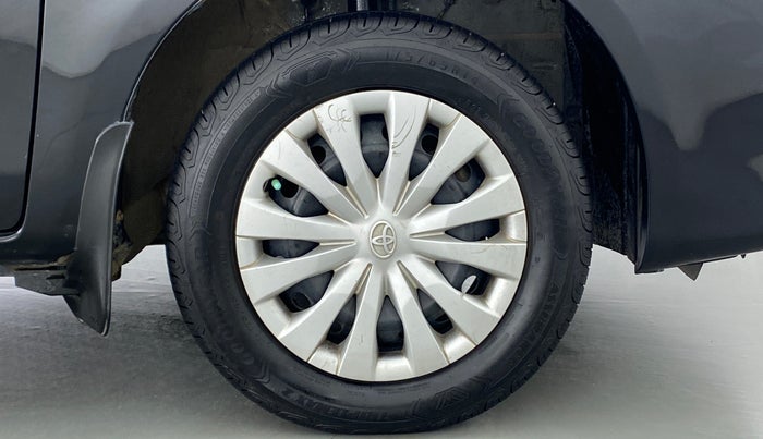 2011 Toyota Etios G, Petrol, Manual, 49,368 km, Right Front Wheel