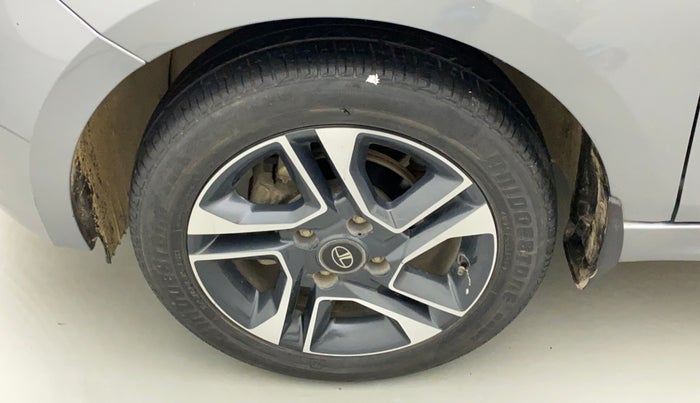 2018 Tata TIGOR XZ PETROL, Petrol, Manual, 40,031 km, Left front tyre - Minor crack