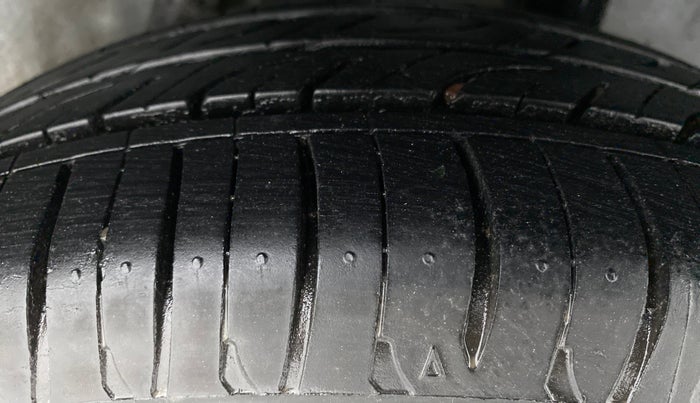 2017 Honda City V MT PETROL, Petrol, Manual, 25,527 km, Left Rear Tyre Tread