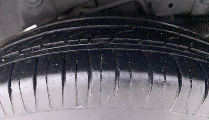 2013 Hyundai Santro Xing GLS, Petrol, Manual, 76,196 km, Left Rear Tyre Tread