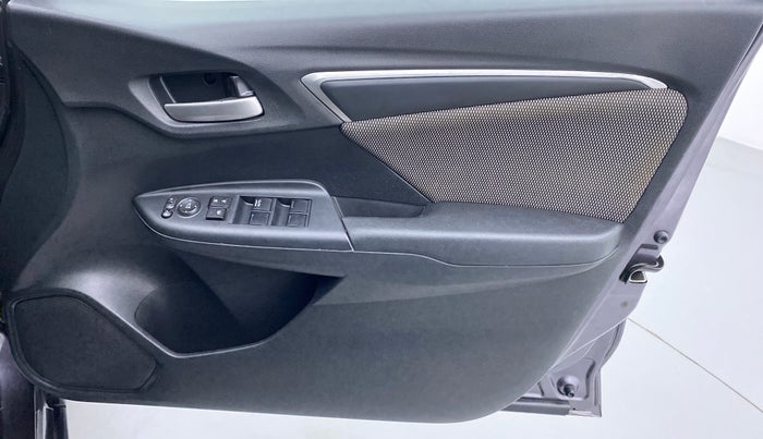 2017 Honda WR-V 1.5 i-DTEC VX MT, Diesel, Manual, 84,269 km, Driver Side Door Panels Control