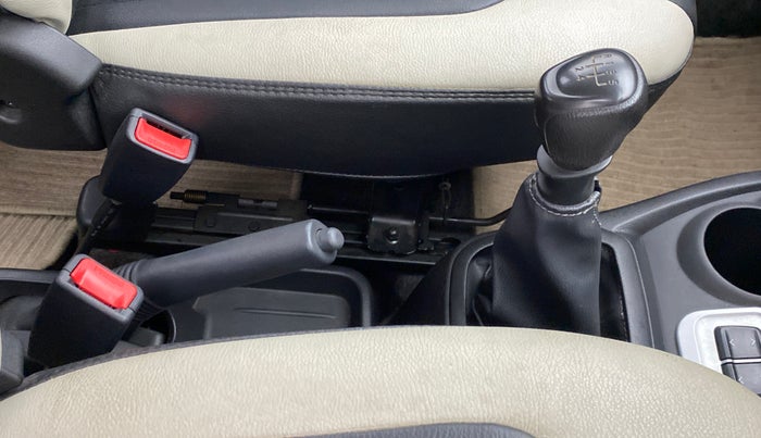 2017 Datsun Redi Go S 1.0, Petrol, Manual, 9,213 km, Gear Lever