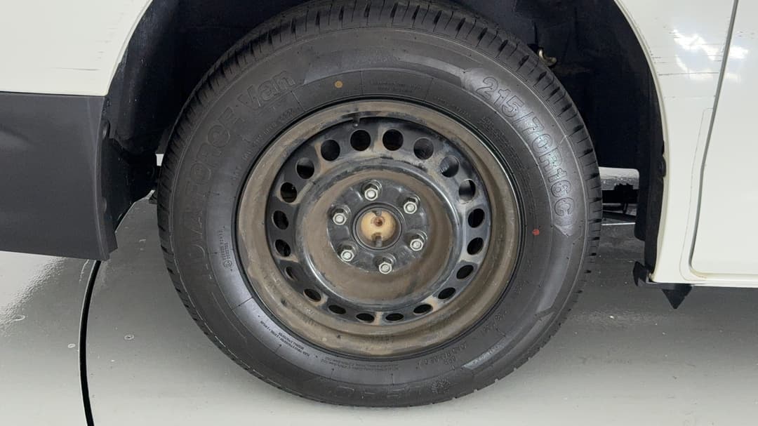 2020 Toyota Hiace Lwb, Automatic, 100353 km, Right Rear Wheel