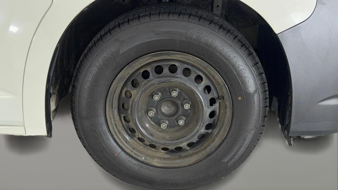 2020 Toyota Hiace Lwb, Automatic, 100353 km, Right Front Wheel